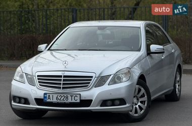 Седан Mercedes-Benz E-Class 2009 в Буче