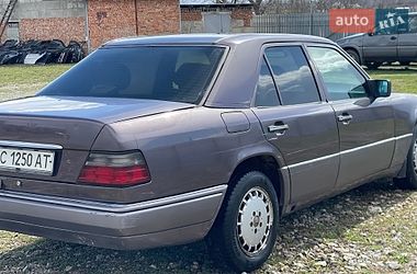 Седан Mercedes-Benz E-Class 1994 в Тернополі