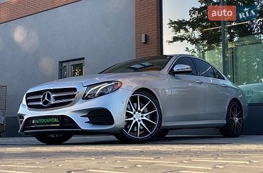 Седан Mercedes-Benz E-Class 2018 в Києві