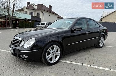 Седан Mercedes-Benz E-Class 2006 в Черновцах
