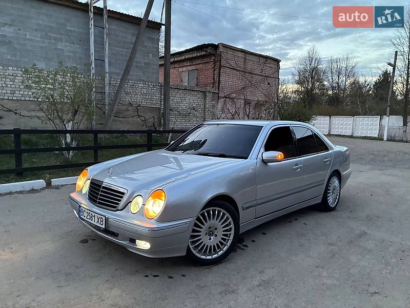 Mercedes-Benz E-Class 2001