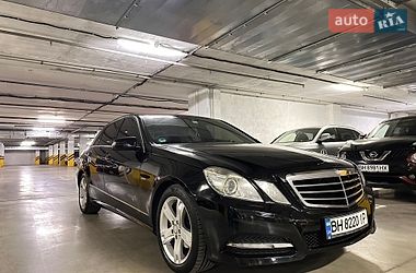 Седан Mercedes-Benz E-Class 2011 в Одесі