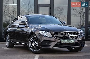Седан Mercedes-Benz E-Class 2017 в Києві