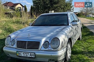 Седан Mercedes-Benz E-Class 1998 в Львове