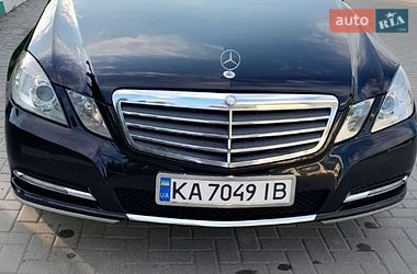Универсал Mercedes-Benz E-Class 2012 в Черновцах