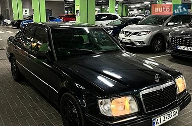 Седан Mercedes-Benz E-Class 1994 в Пирятині