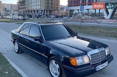 Седан Mercedes-Benz E-Class 1991 в Львові