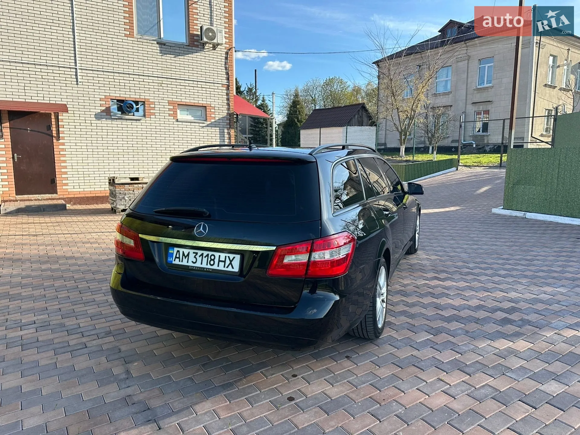 2010 Mercedes-Benz E-klasse - мініатюра 3