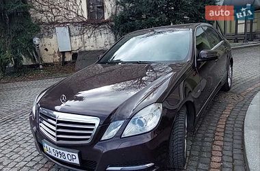 Седан Mercedes-Benz E-Class 2011 в Києві