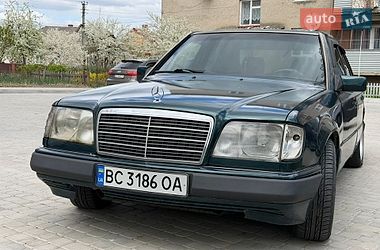 Седан Mercedes-Benz E-Class 1995 в Самборі
