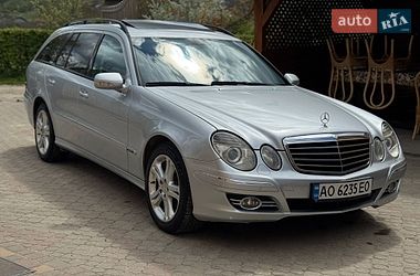 Универсал Mercedes-Benz E-Class 2008 в Черновцах