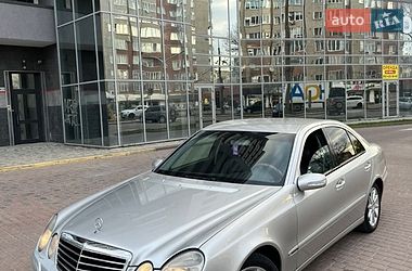 Седан Mercedes-Benz E-Class 2002 в Івано-Франківську