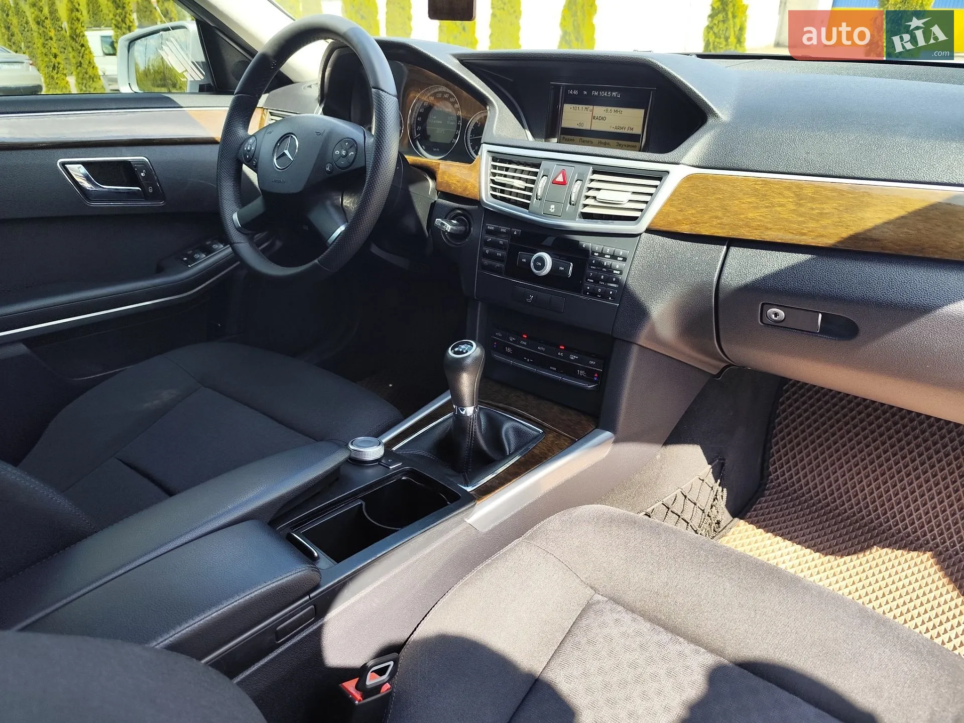 2010 Mercedes-Benz E-klasse - мініатюра 26