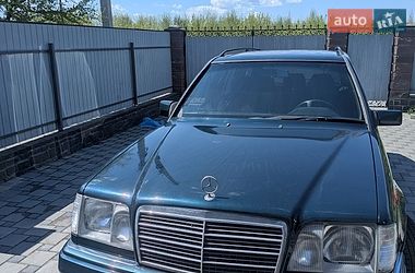 Універсал Mercedes-Benz E-Class 1993 в Житомирі