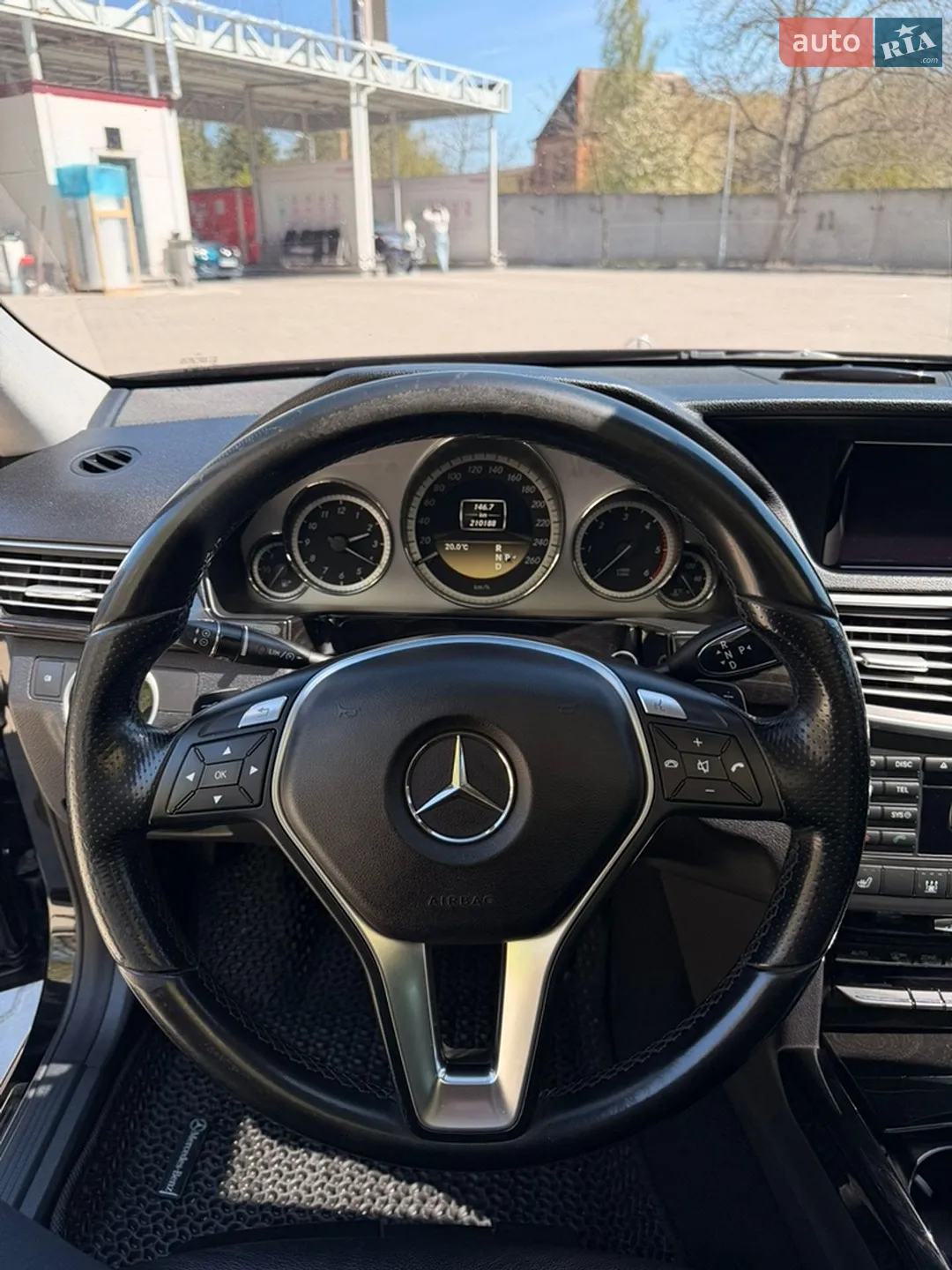 2012 Mercedes-Benz E-klasse - мініатюра 17