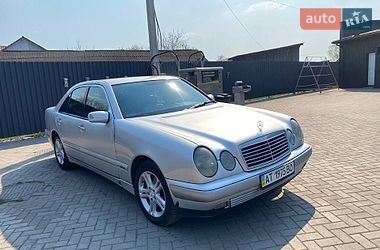 Седан Mercedes-Benz E-Class 1996 в Шептицькому