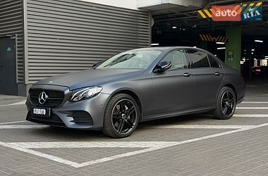Седан Mercedes-Benz E-Class 2017 в Киеве