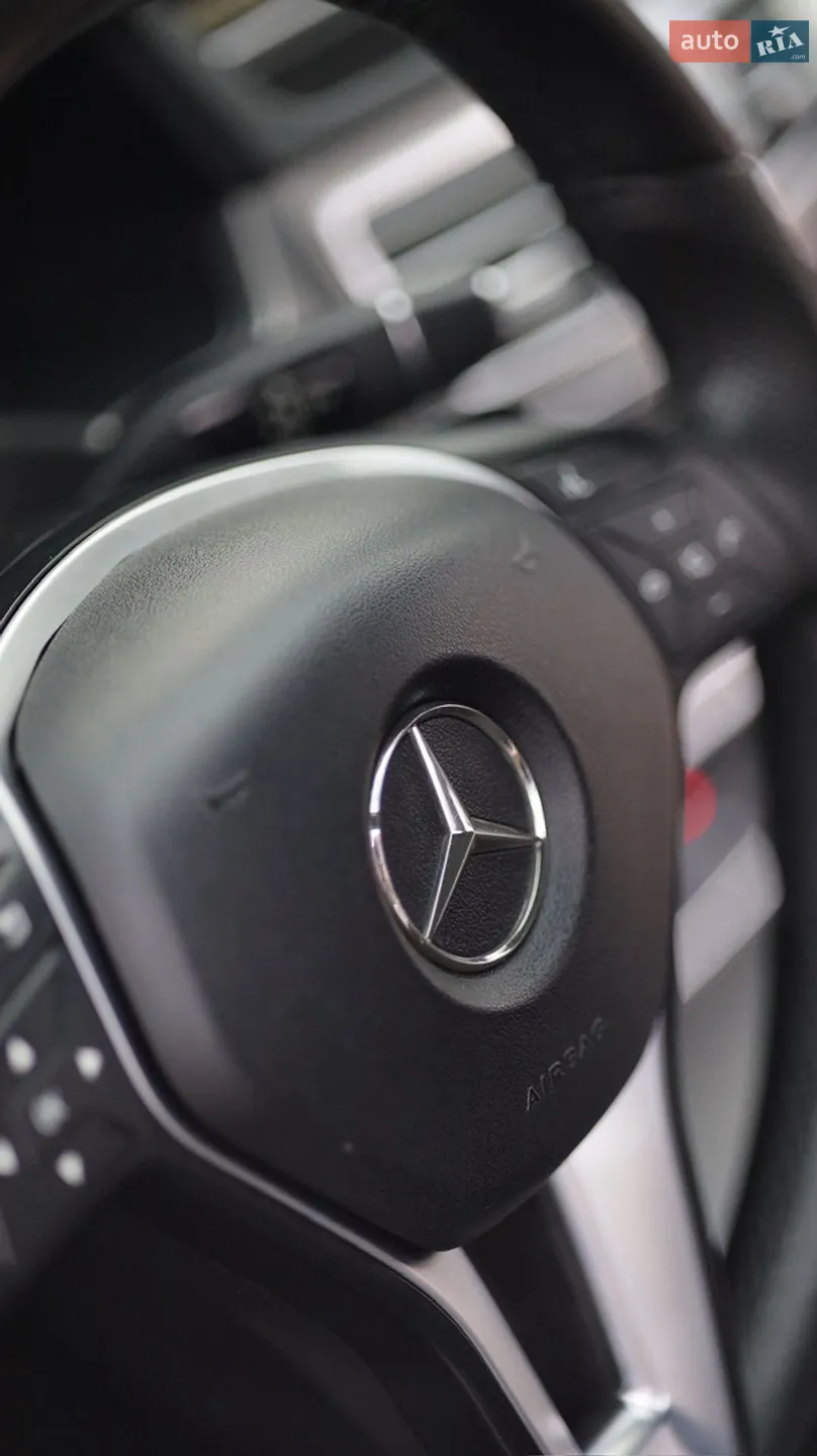 2013 Mercedes-Benz E-klasse - мініатюра 16