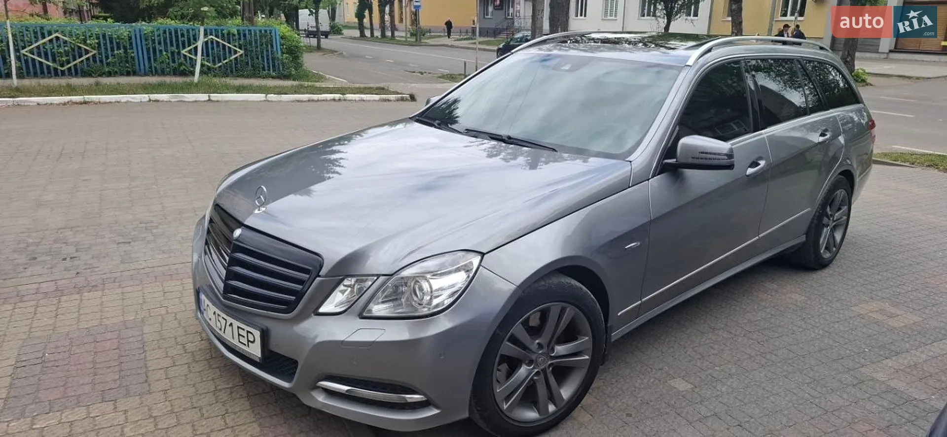 2012 Mercedes-Benz E-klasse - мініатюра 3