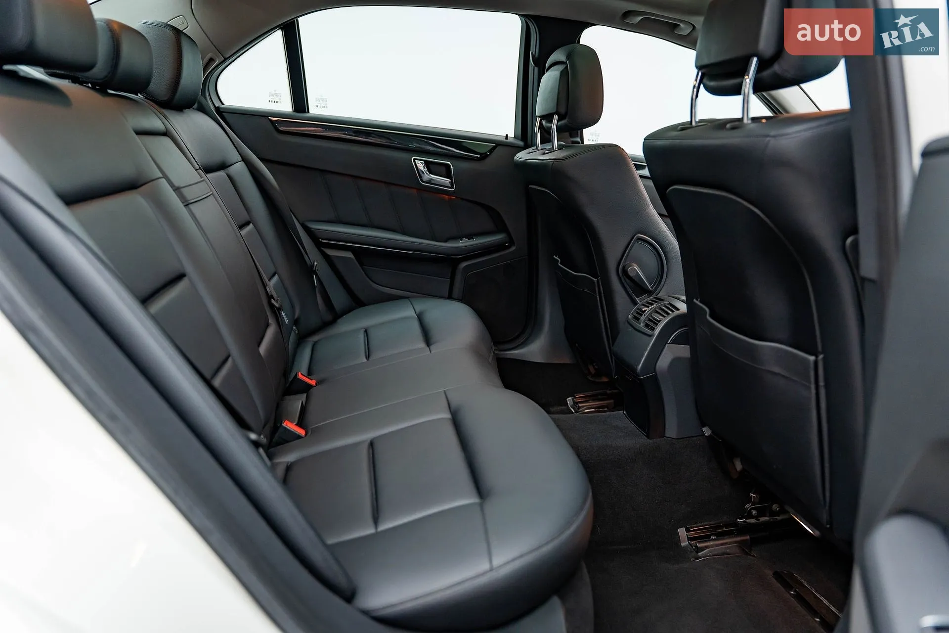 2010 Mercedes-Benz E-klasse - мініатюра 27