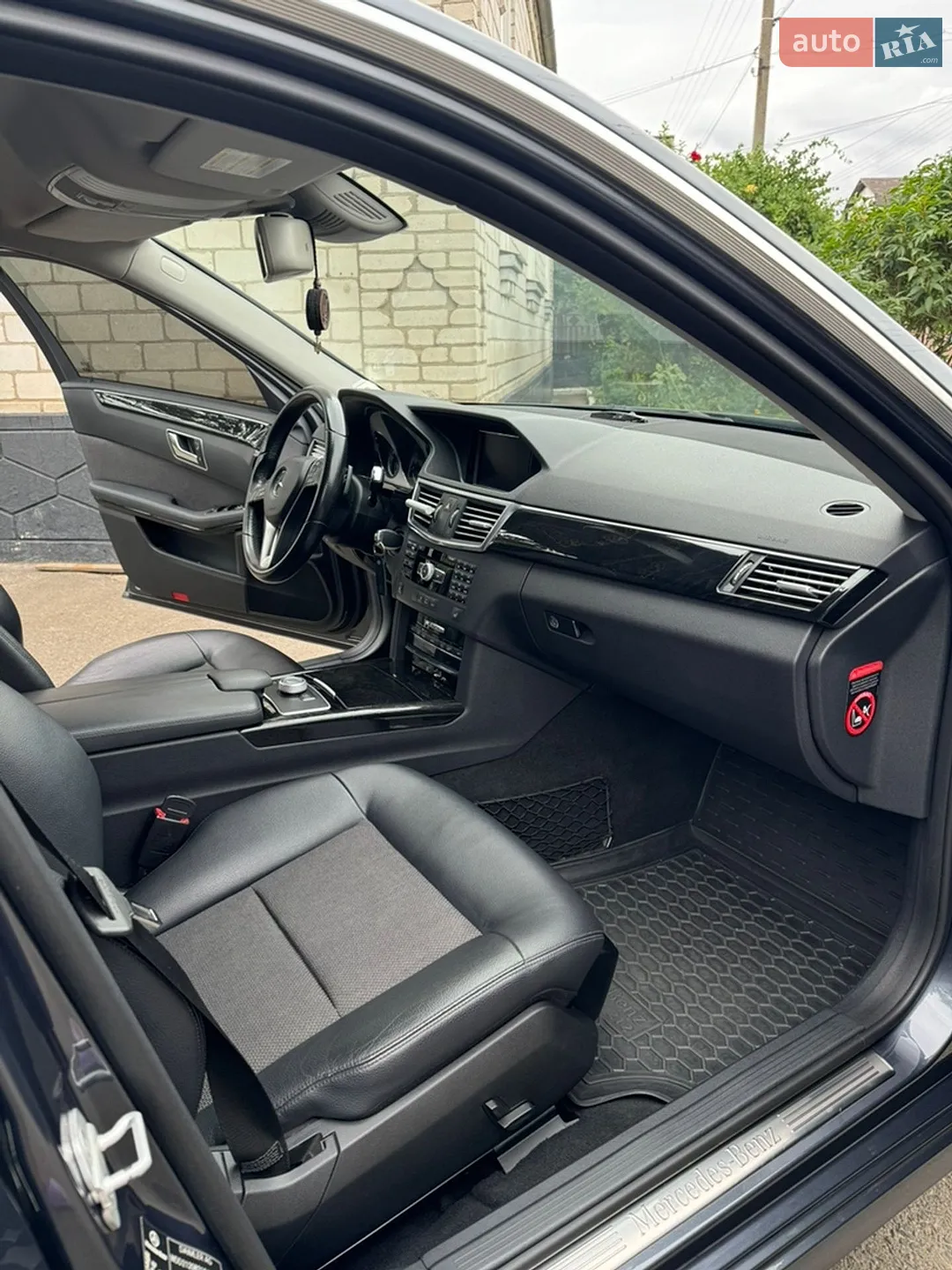2012 Mercedes-Benz E-klasse - мініатюра 19