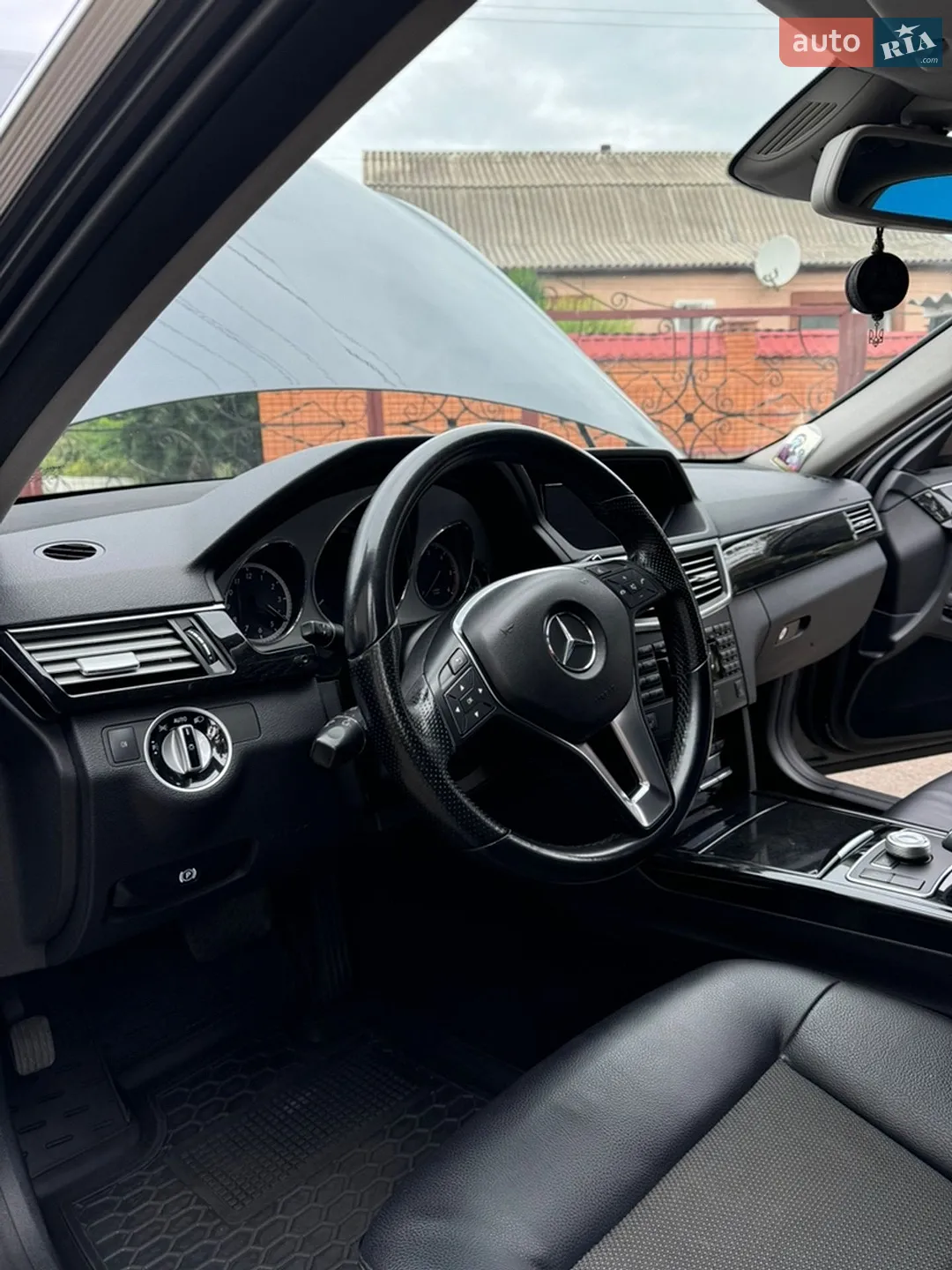 2012 Mercedes-Benz E-klasse - мініатюра 22