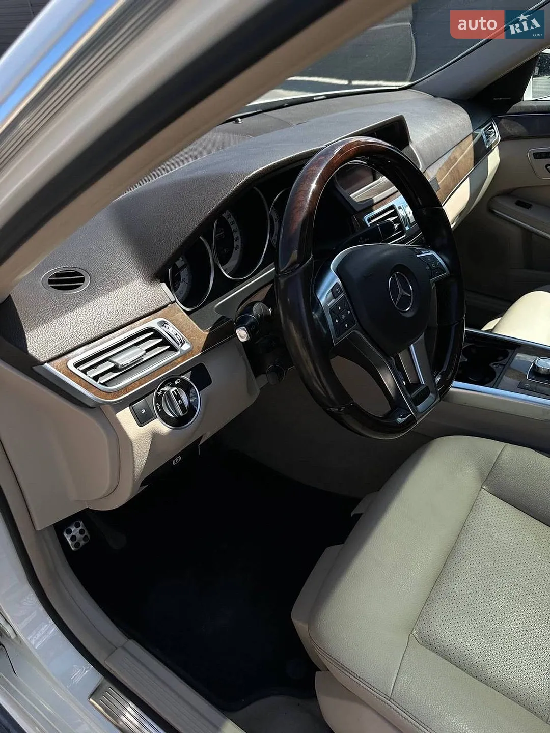 2014 Mercedes-Benz E-klasse - мініатюра 15