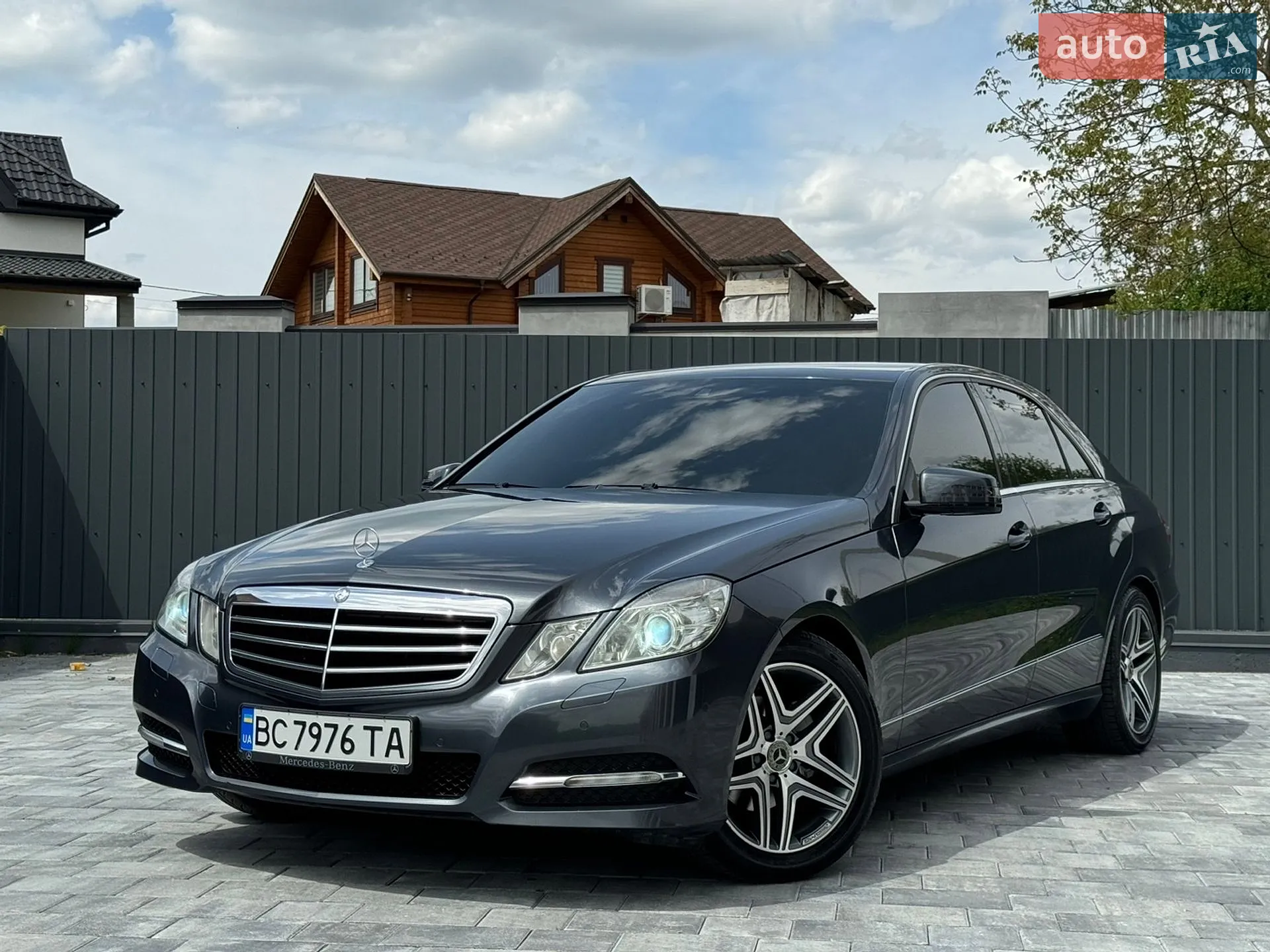 2012 Mercedes-Benz E-klasse - мініатюра 17