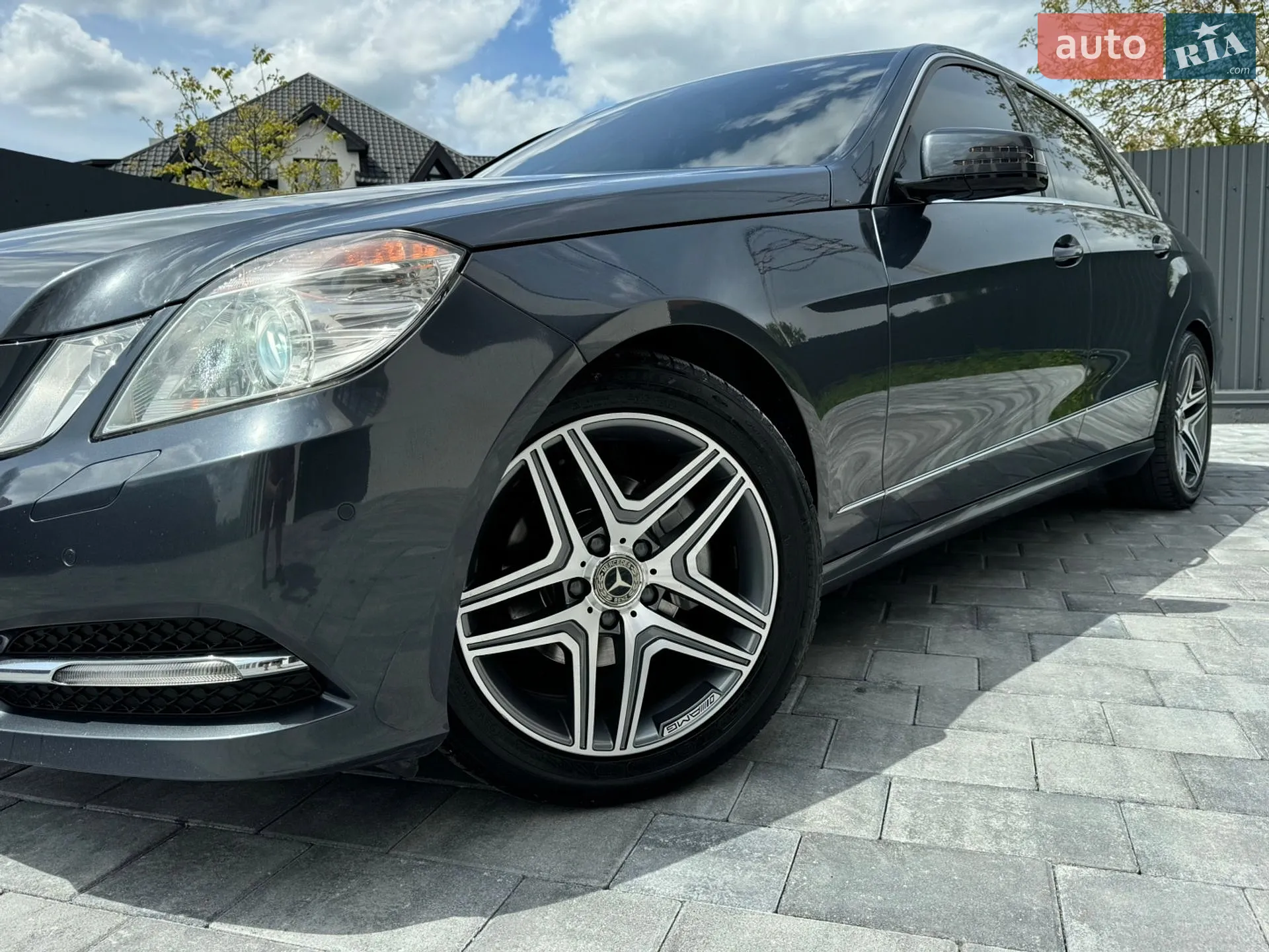 2012 Mercedes-Benz E-klasse - мініатюра 24
