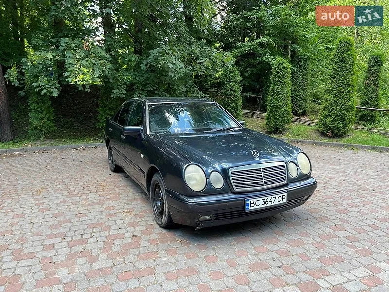 Mercedes-Benz E-Class 1996