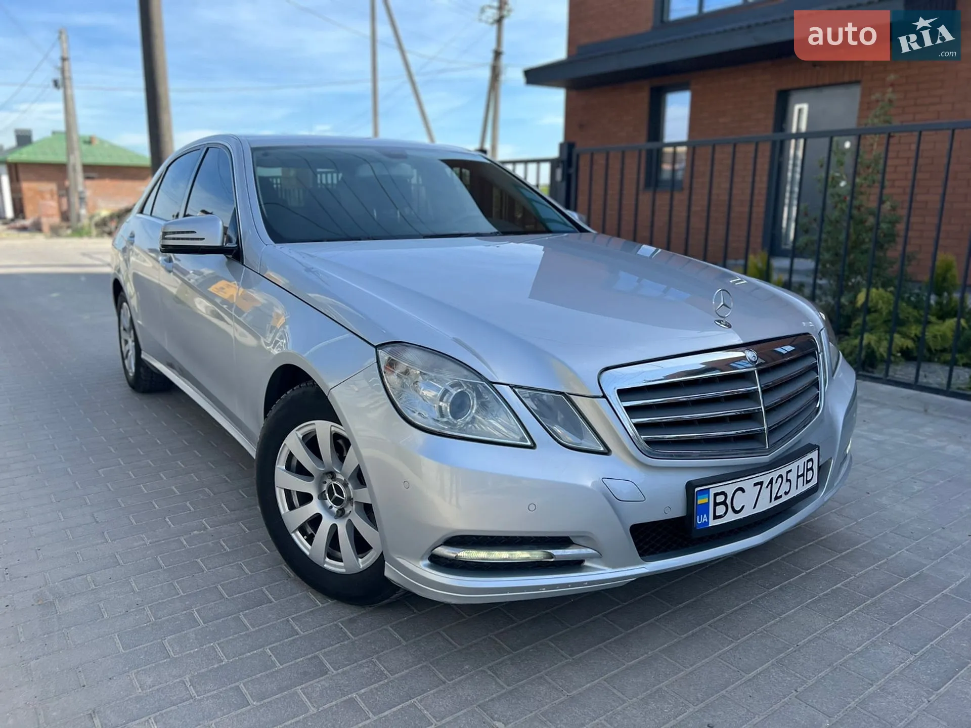 2013 Mercedes-Benz E-klasse - мініатюра 36