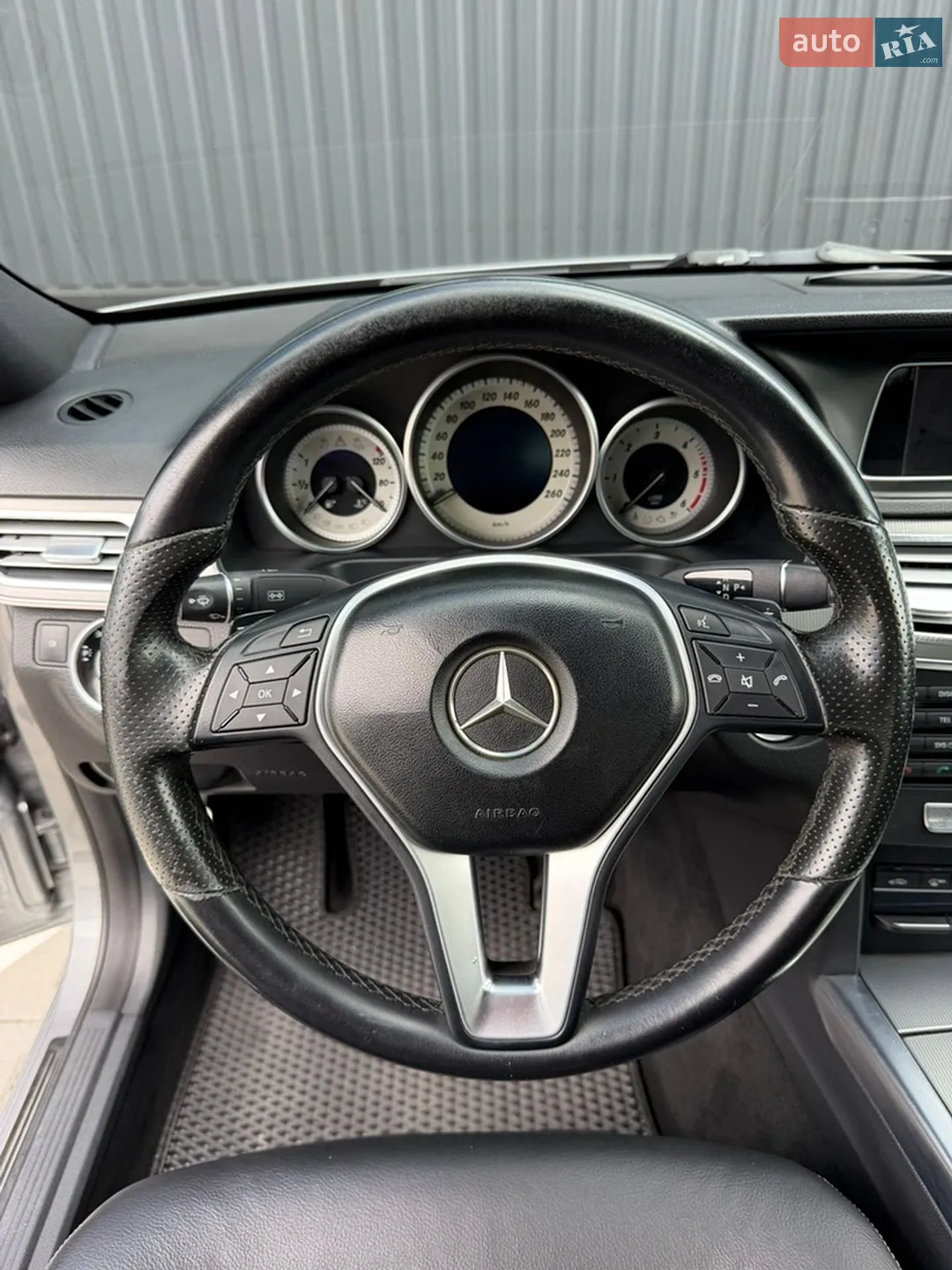 2014 Mercedes-Benz E-klasse - мініатюра 43