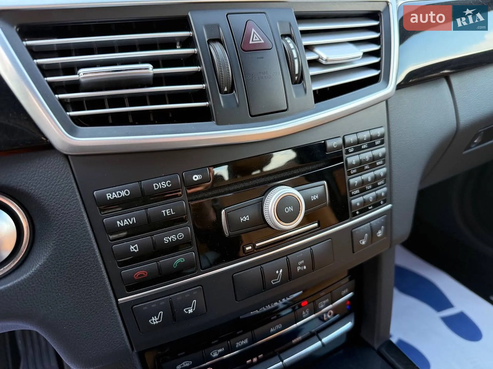 2010 Mercedes-Benz E-klasse - мініатюра 41