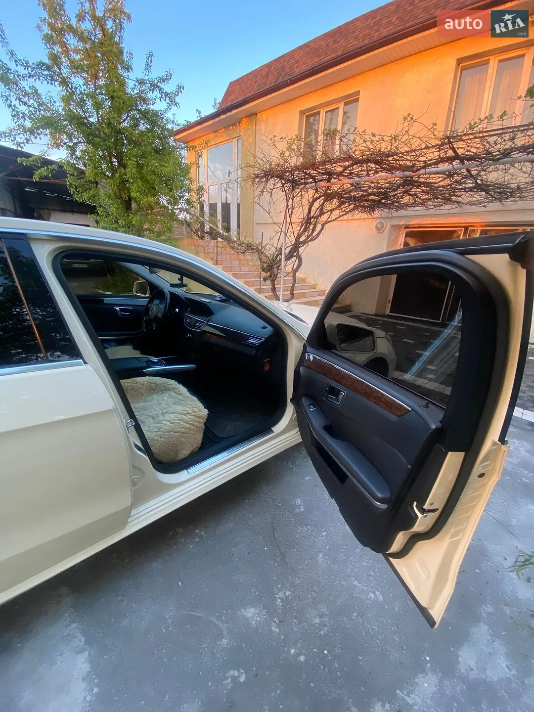 2012 Mercedes-Benz E-klasse - мініатюра 26