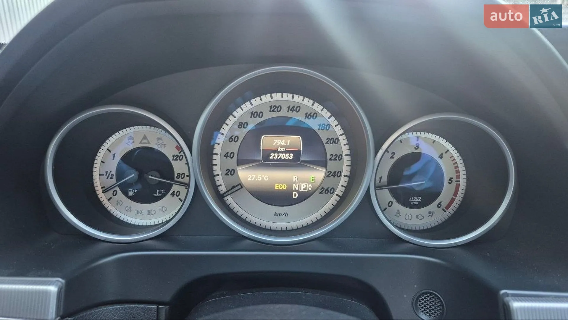 2015 Mercedes-Benz E-klasse - мініатюра 24