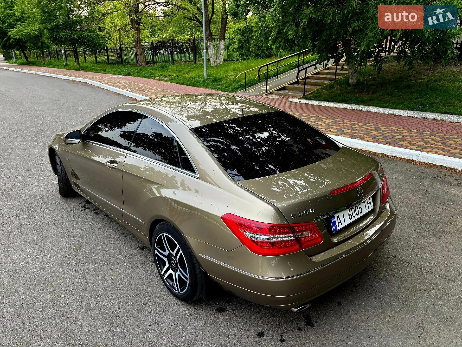 2010 Mercedes-Benz E-klasse - мініатюра 13