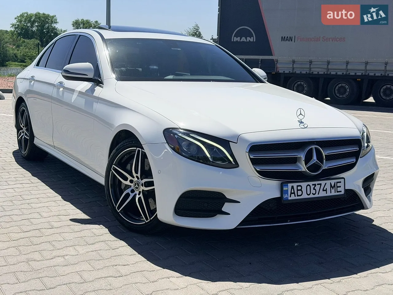 2016 Mercedes-Benz E-klasse - мініатюра 31