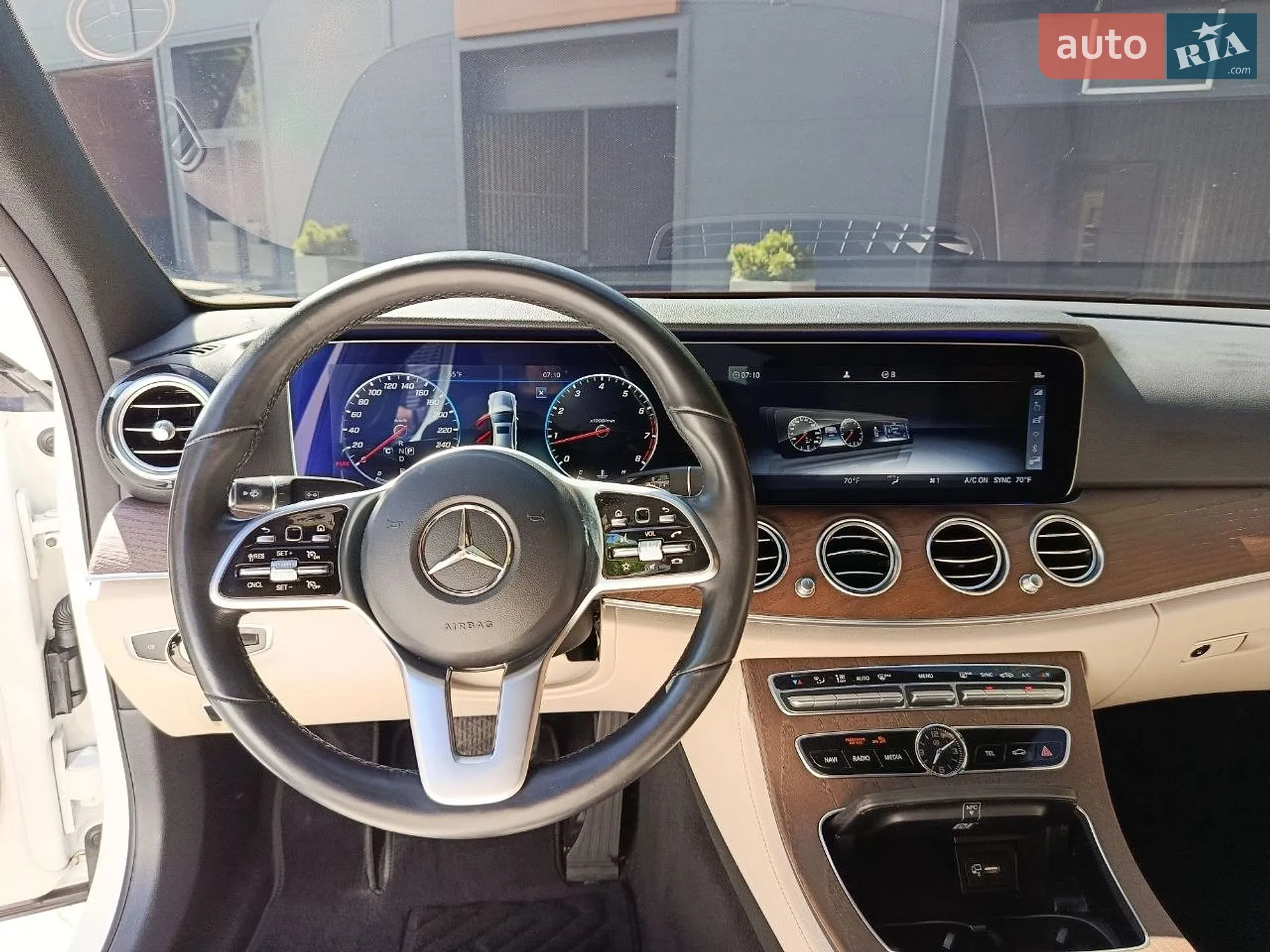 Mercedes-Benz E-Class 2019 VIN WDDZF8EB3LA699420 фото оголошення 11 з 22