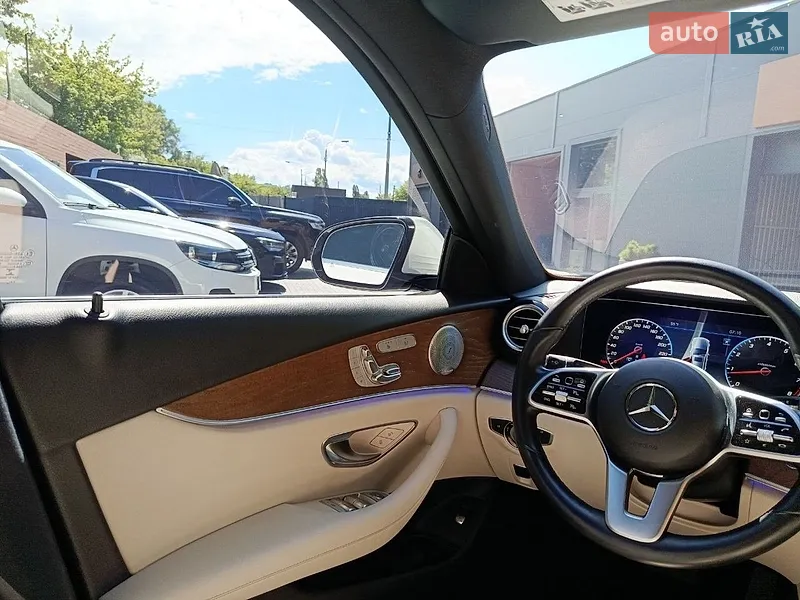 Mercedes-Benz E-Class 2019 VIN WDDZF8EB3LA699420 фото оголошення 16 з 71