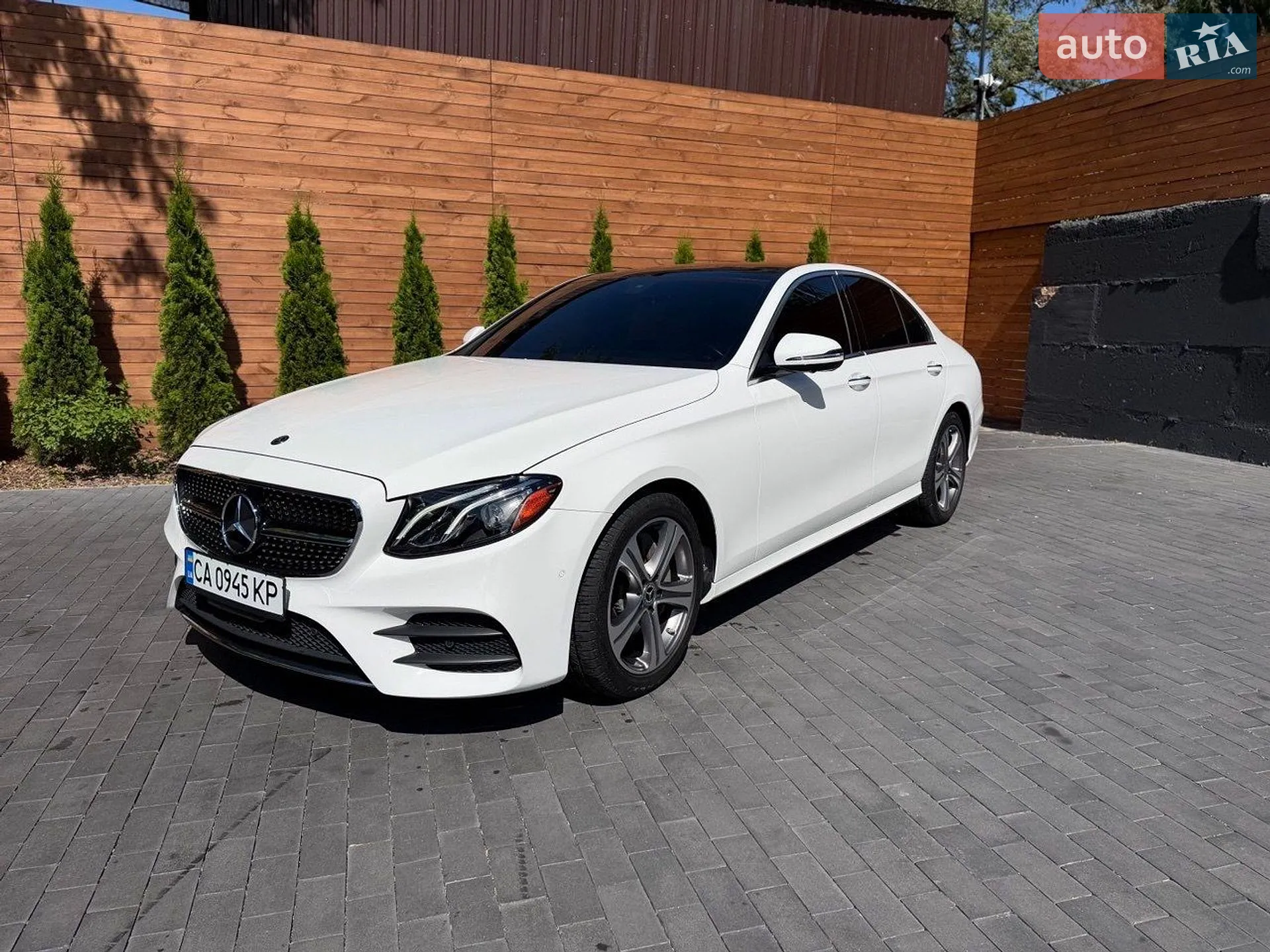 Mercedes-Benz E-Class 2019 VIN WDDZF8EB3LA699420 фото оголошення 7 з 22