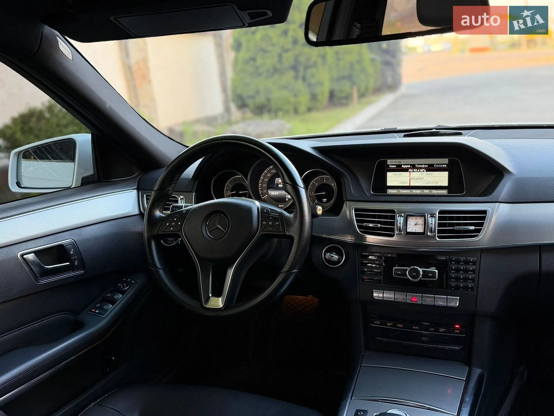2013 Mercedes-Benz E-klasse - мініатюра 15