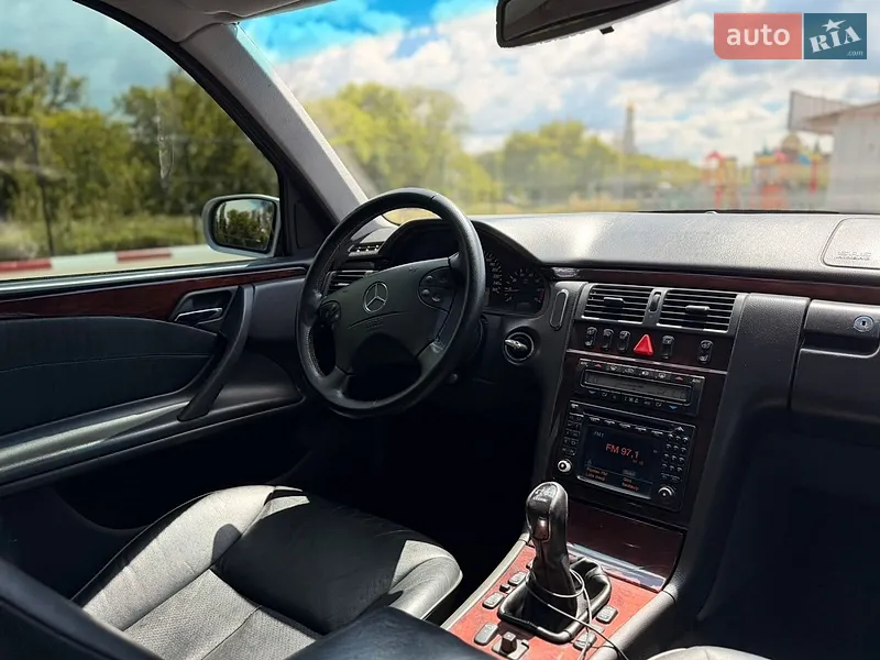Mercedes-Benz E-Class 2001 VIN WDB2100481B379519 фото оголошення 33 з 78