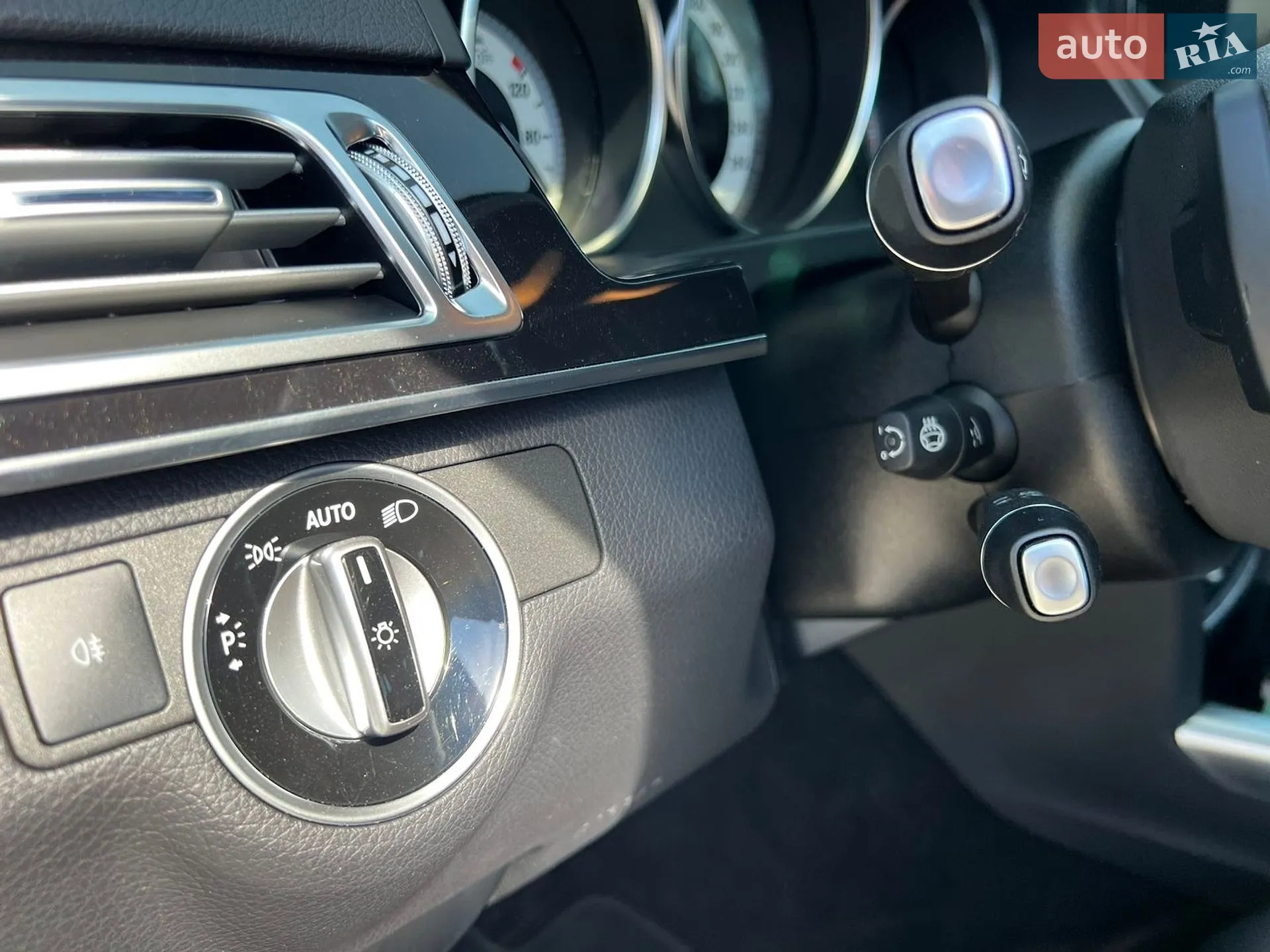 2016 Mercedes-Benz E-klasse - мініатюра 21