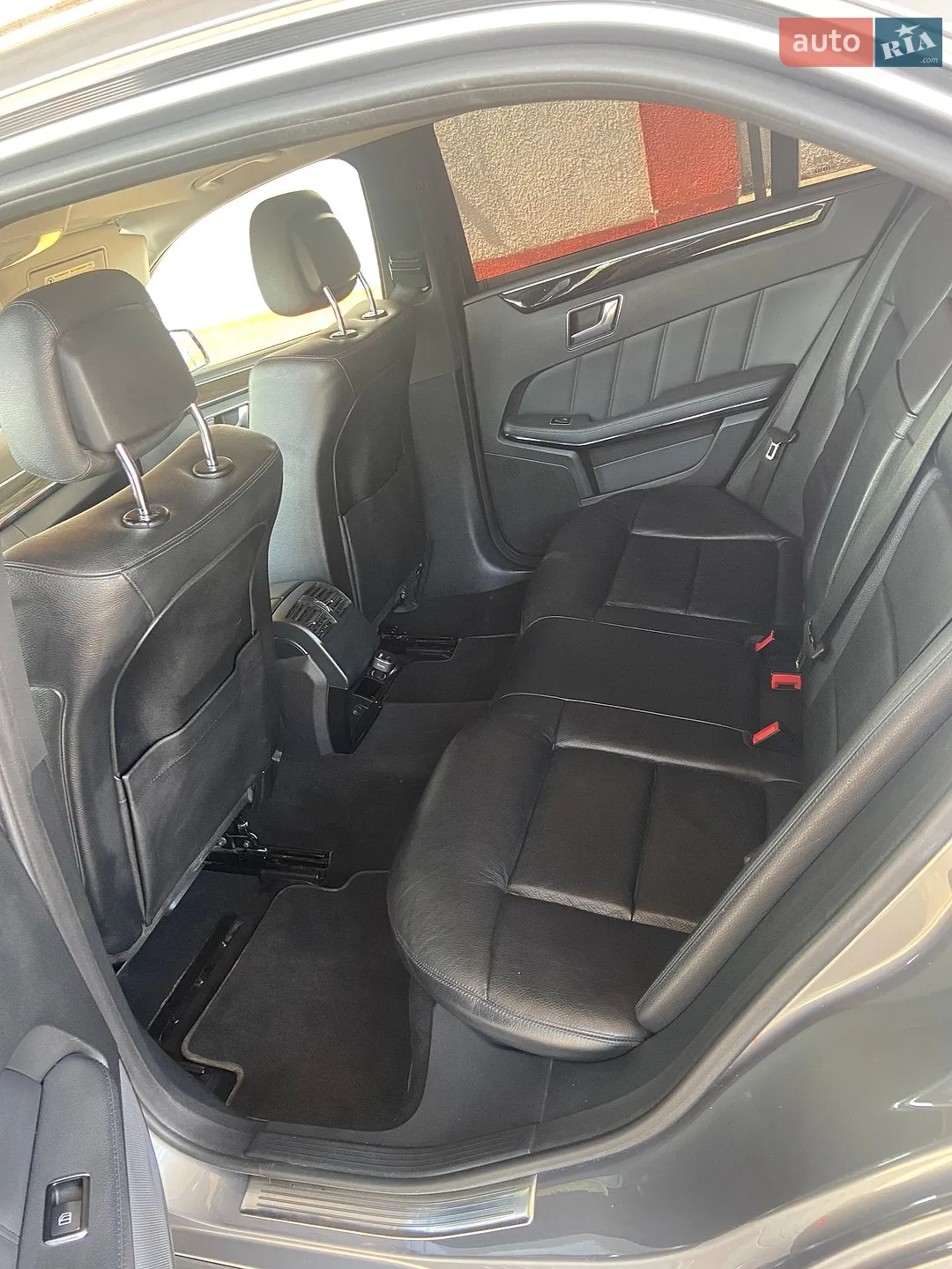 2012 Mercedes-Benz E-klasse - мініатюра 12