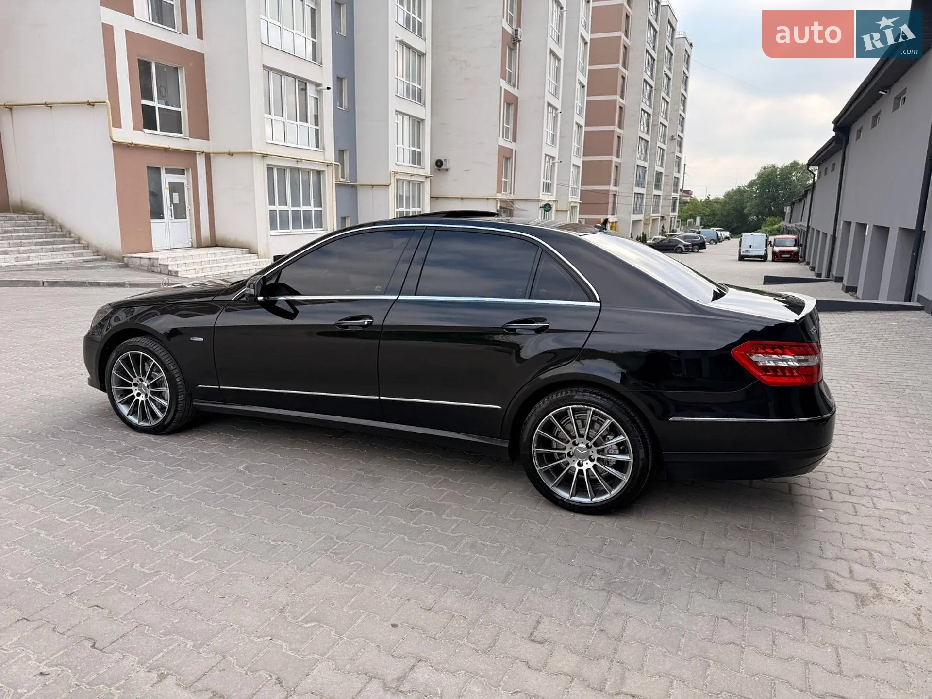 2010 Mercedes-Benz E-klasse - мініатюра 2