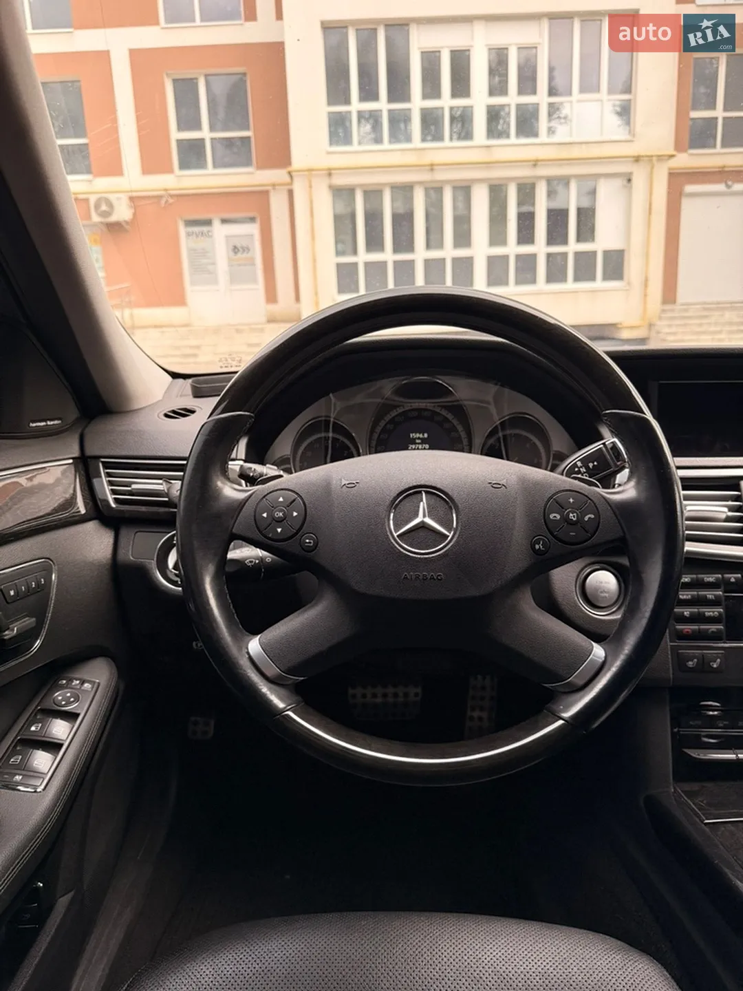 2010 Mercedes-Benz E-klasse - мініатюра 18