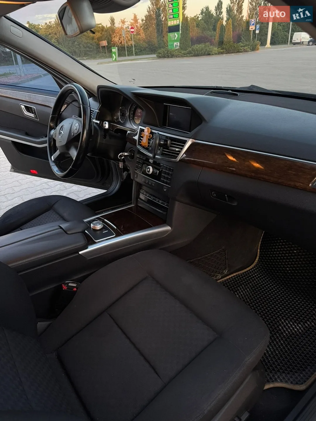 2012 Mercedes-Benz E-klasse - мініатюра 12