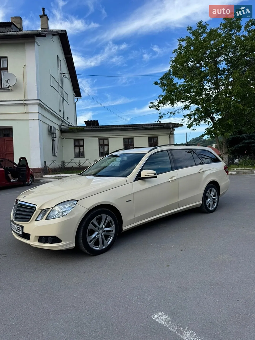 2011 Mercedes-Benz E-klasse - мініатюра 2