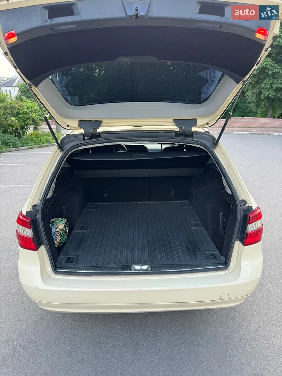 2011 Mercedes-Benz E-klasse - мініатюра 17