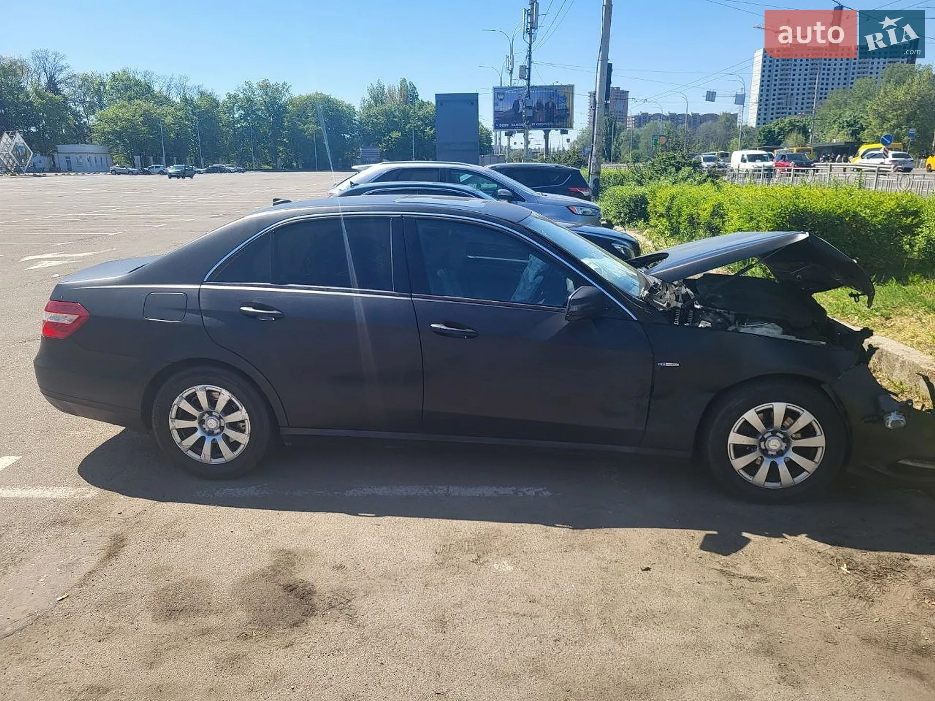Mercedes-Benz E-Class 2011